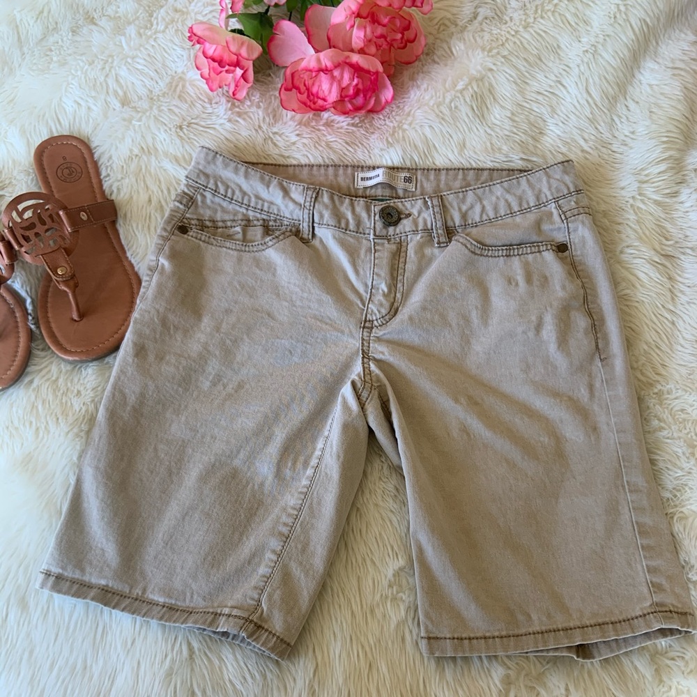 🚨NEW Route 66 Classic Fit Bermuda Khaki Shorts